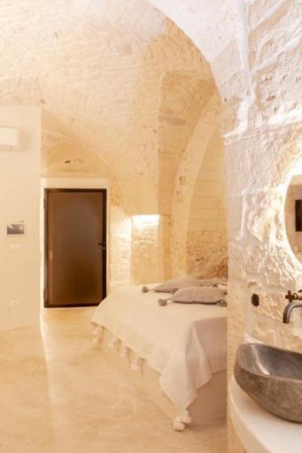 Alesia Luxury Cave Bed & Breakfast Ostuni Dış mekan fotoğraf
